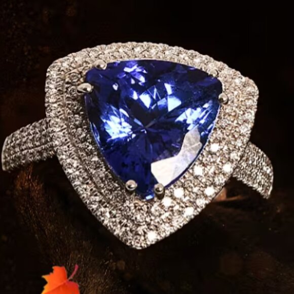 Tanzanite Book Born from Lightening - Picture 2 of 3